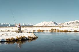 6 dangers to watch out for when fishing